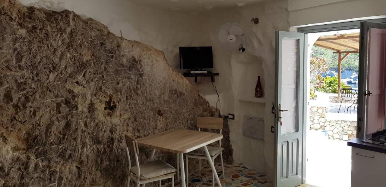 L'Incanto Di Cala Feola 蓬扎 外观 照片